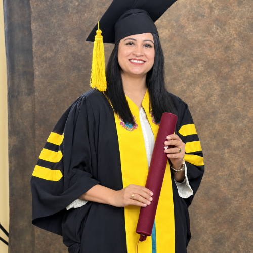 Dr. Reena Kumari Sunil - Cancer Specialist, Oncologist in Karachi